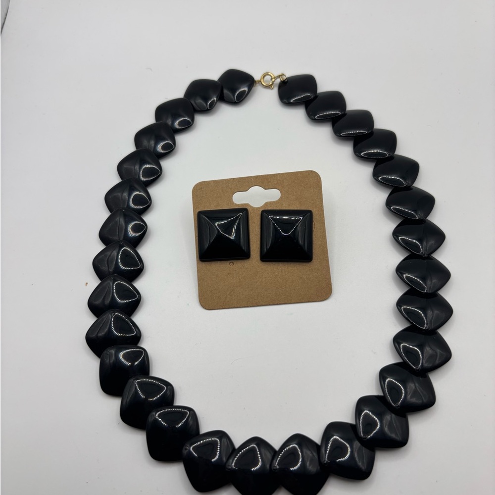 Elegant Black Jewelry Set